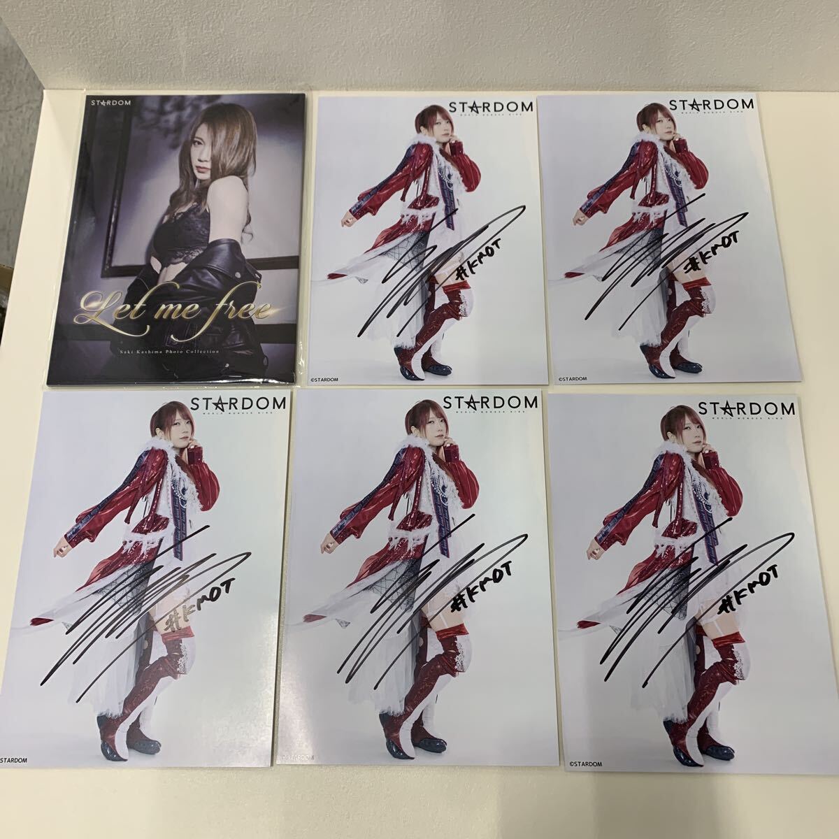 女子プロレス スターダム QQ(クイーンズ・クエスト)メンバー4人 直筆