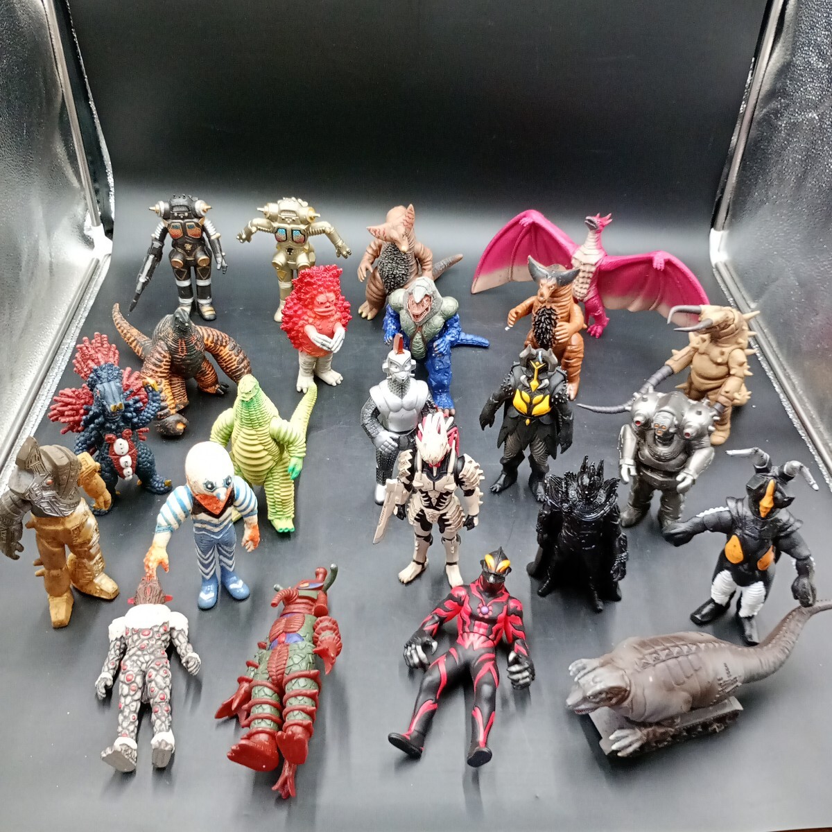 ウルトラマン ソフビセット 9体の落札情報詳細 - Yahoo!オークション