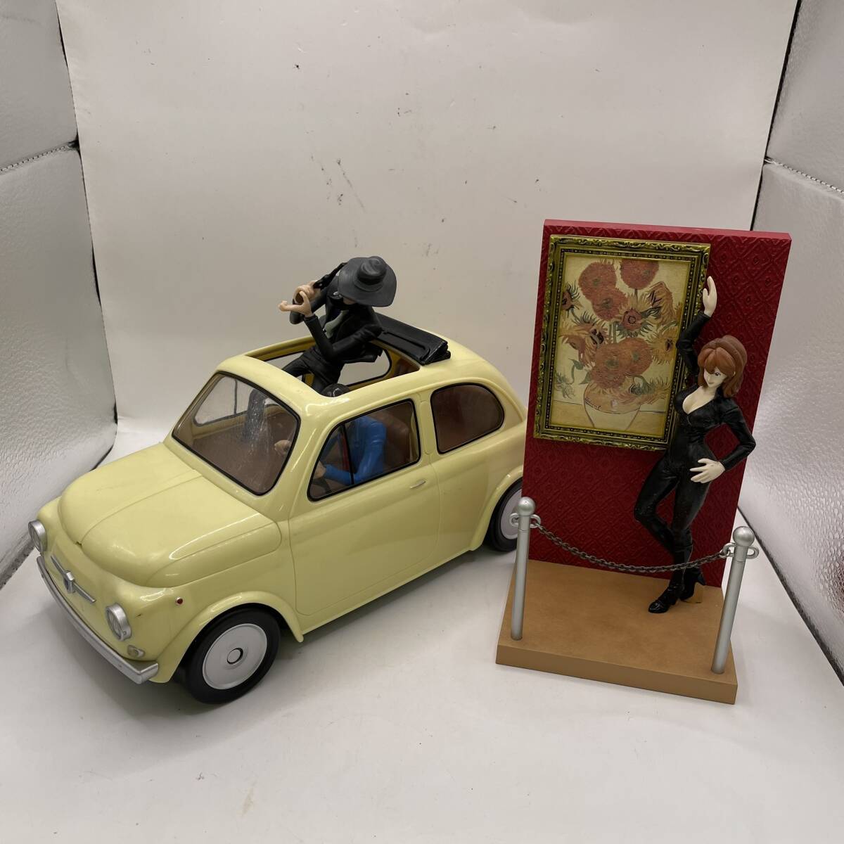 新品】USJ限定！ルパン三世 ポップコーンケース ルパン&次元フィギュア