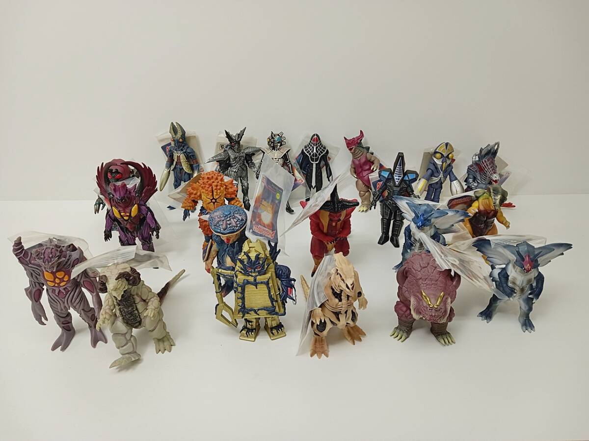 カオスバグ タグ付き 旧700円ソフビ ウルトラ怪獣シリーズ