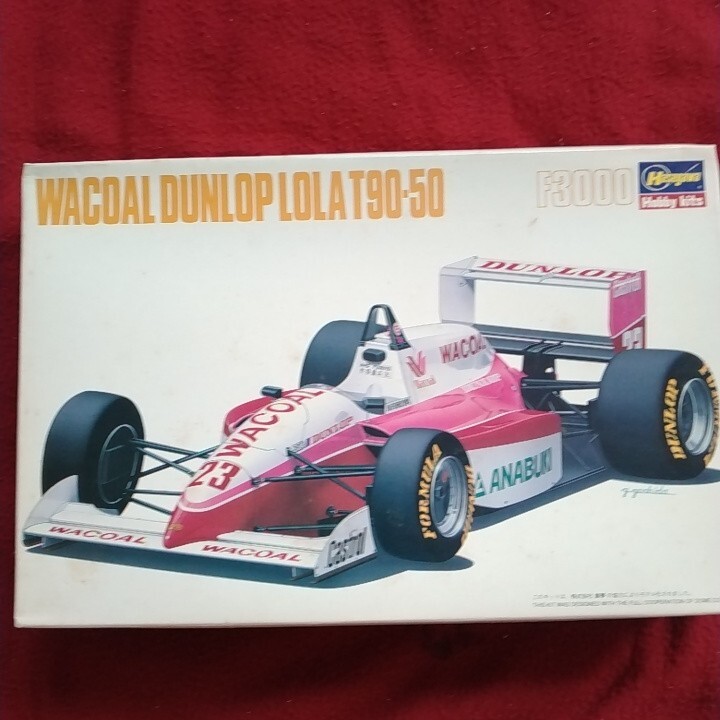新品】1/24 ハセガワ ローラF3000 T90-50 完成品の落札情報詳細