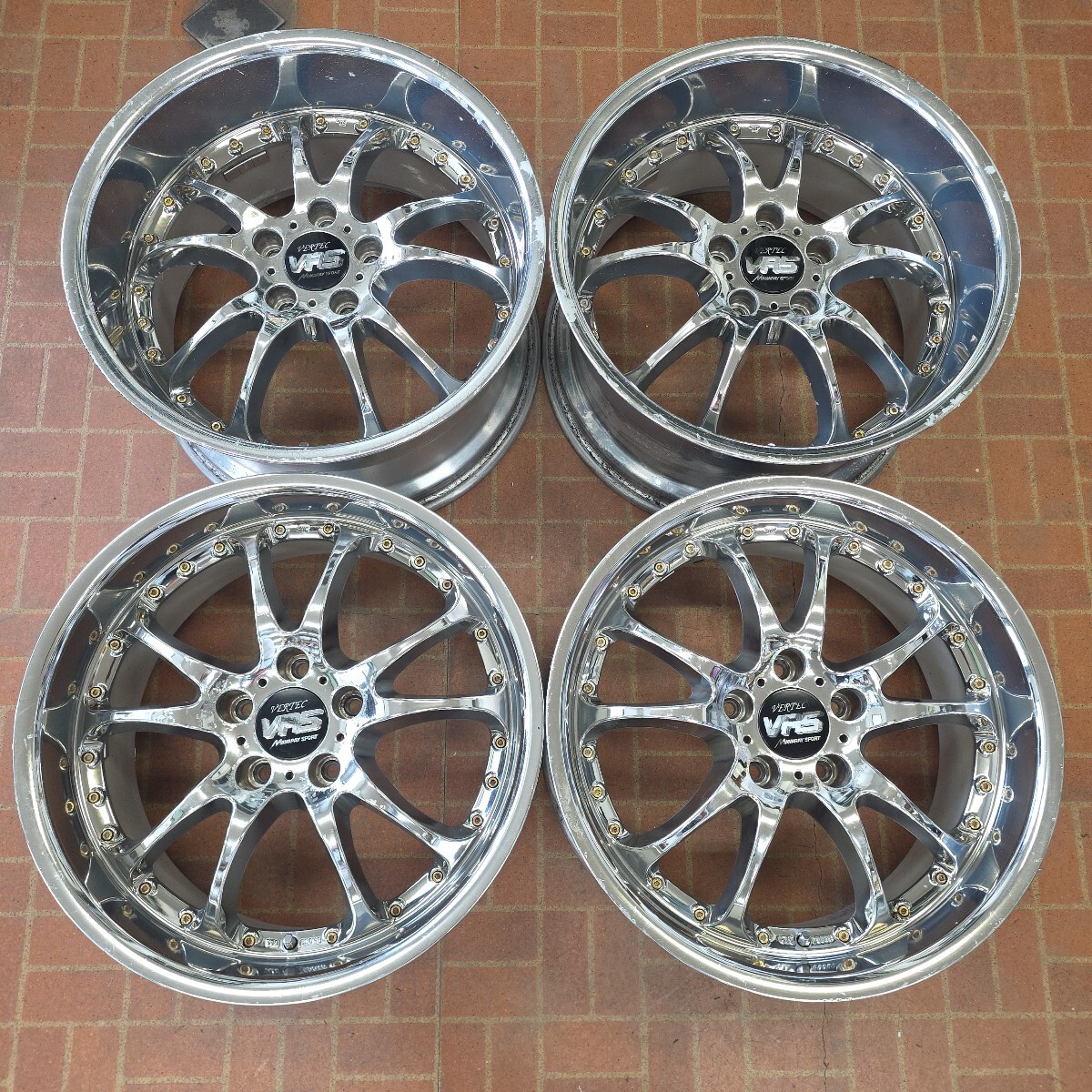 中古】MANARAY SPORT VERTEC VRS 18×8.5 J 9.5J 5/114 +45 チェイサー
