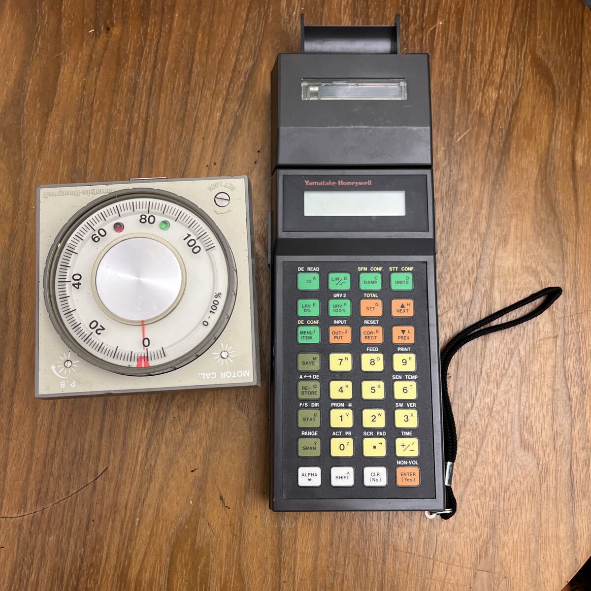 OMRON PHO01 プログラミングコンソール OMRON CQM1-PRO01 Programming