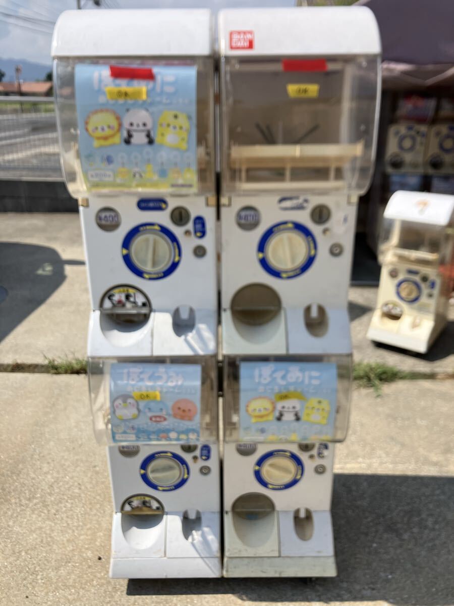 新品】BANDAI カプセルステーションV ハーフ (キャスター無し)鍵付き