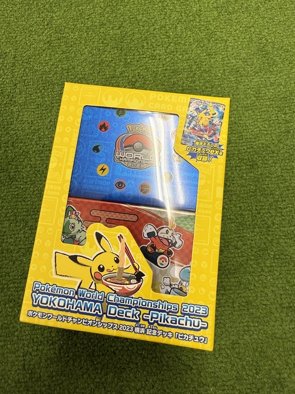 ポケカ　ポケモンカード プレイマット　WCS2015ボストン ピカチュウ 新品】WCS2015◇プレイマット箱付き◇ボストン大会限定◇ピカチュウ