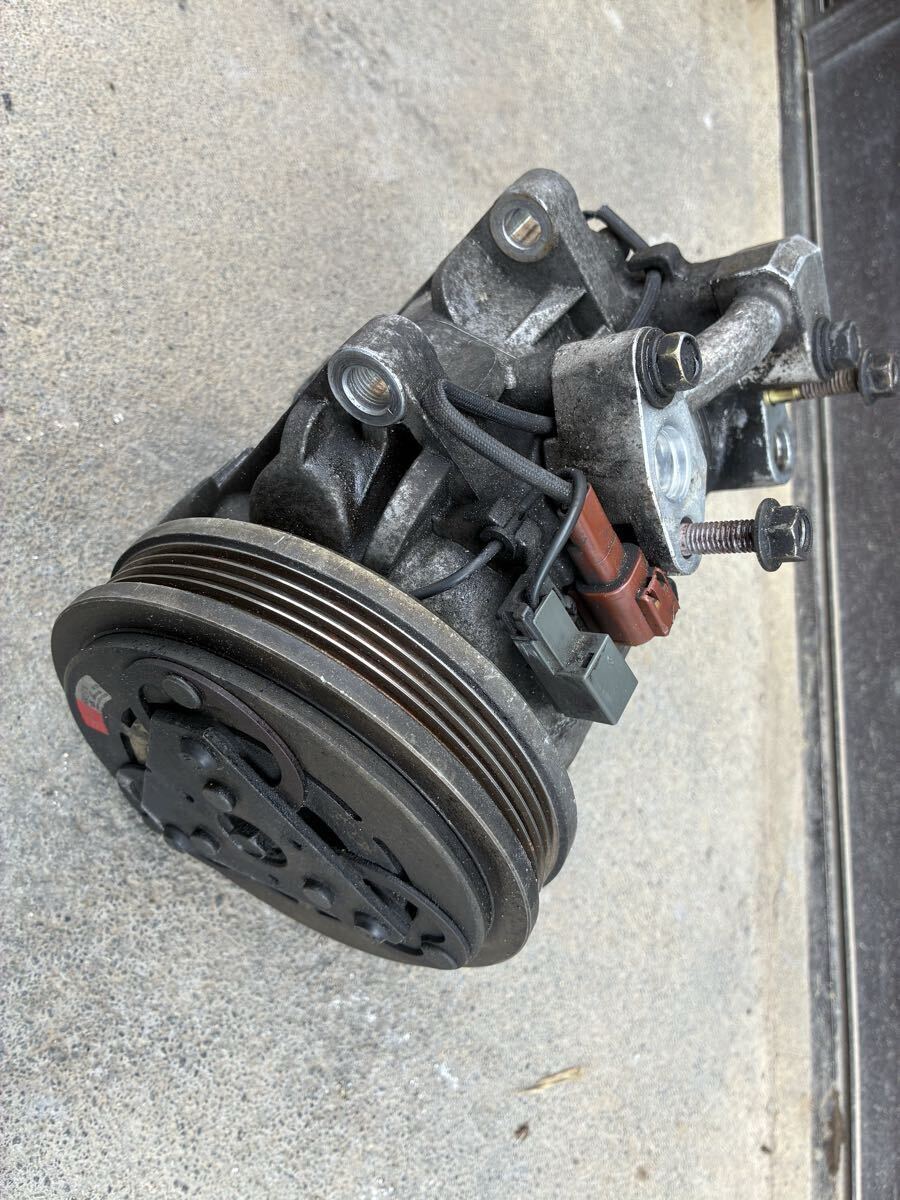 中古】☆HCR32 スカイライン RB20 純正エアコンコンプレッサー R12