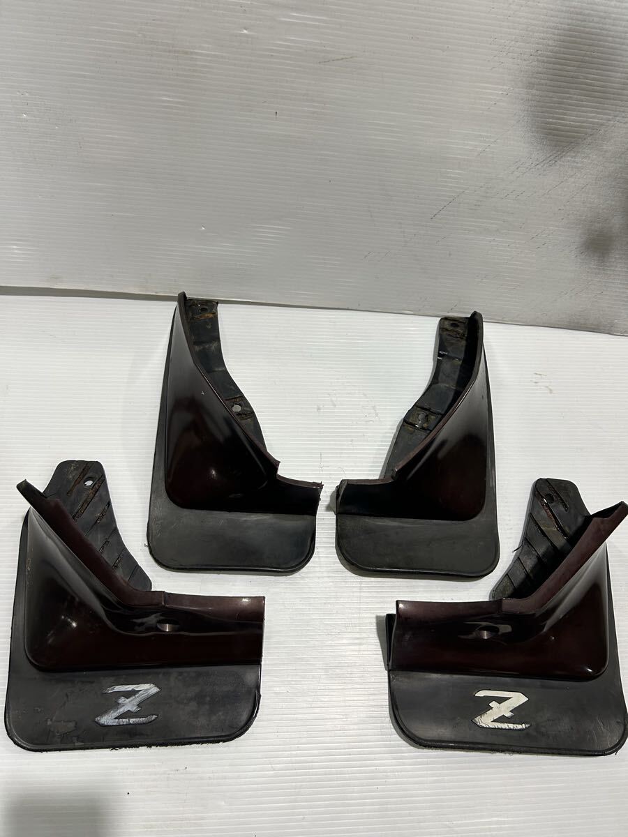 日産Z33フェアレディZ前期純正マッドガード(999J2-ZPXXX)前後セット 日産Z33フェアレディZ前期純正マッドガード(999J2-ZPXXX)前後セット