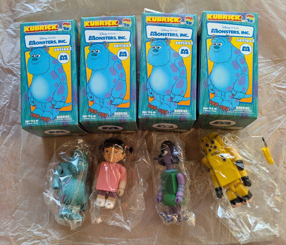 新品】キューブリック KUBRICK ディズニー モンスターズインク