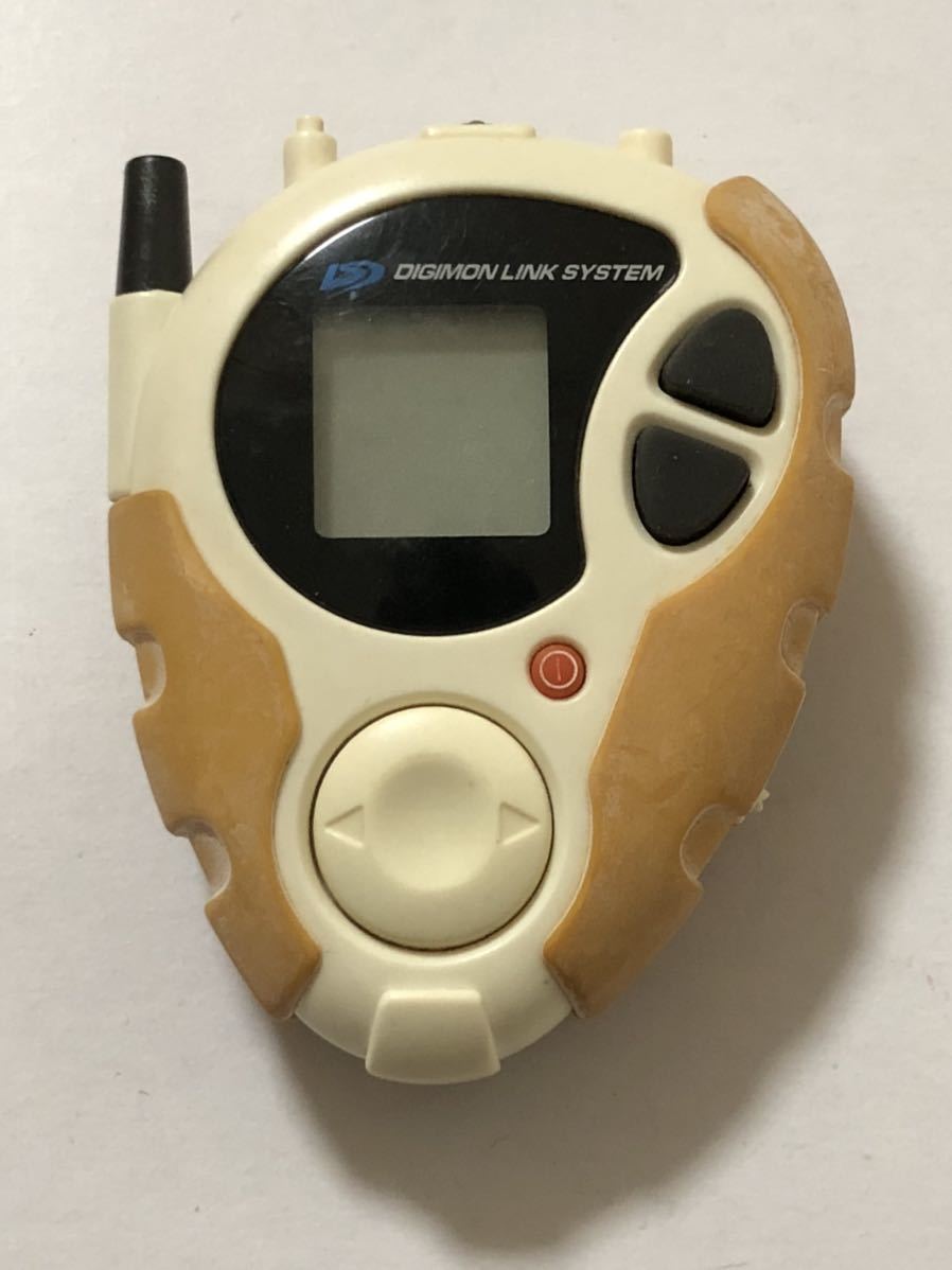 デジモン　デジヴァイス　D-3　ホワイト＆イエロー　パタモン•アルマジモンモデル デジモンデジヴァイスD-3ホワイト＆イエローパタモン•アルマジモン