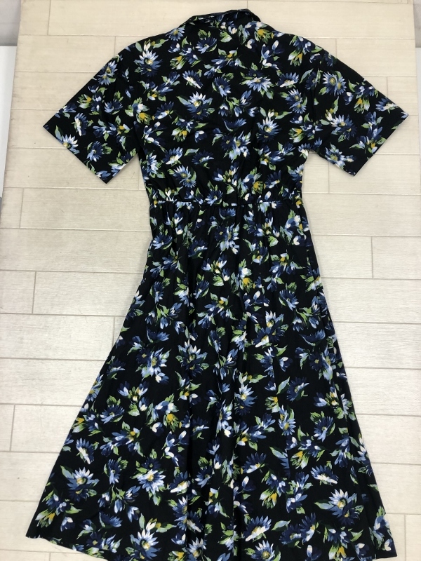 S 3143 Clane レディース 半袖ワンピース サイズ1 色 紺色 花柄入り の落札情報詳細 ヤフオク落札価格情報 オークフリー スマートフォン版