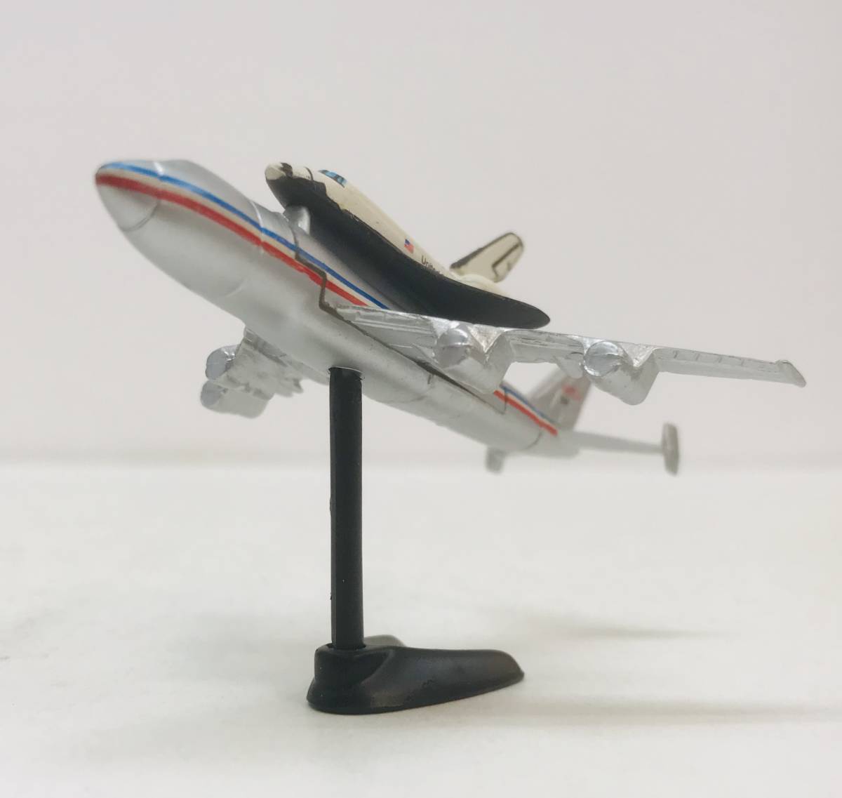 チョコエッグ 宇宙シリーズ スペースシャトル 搬送用 B 747 フィギュア の落札情報詳細 ヤフオク落札価格情報 オークフリー スマートフォン版