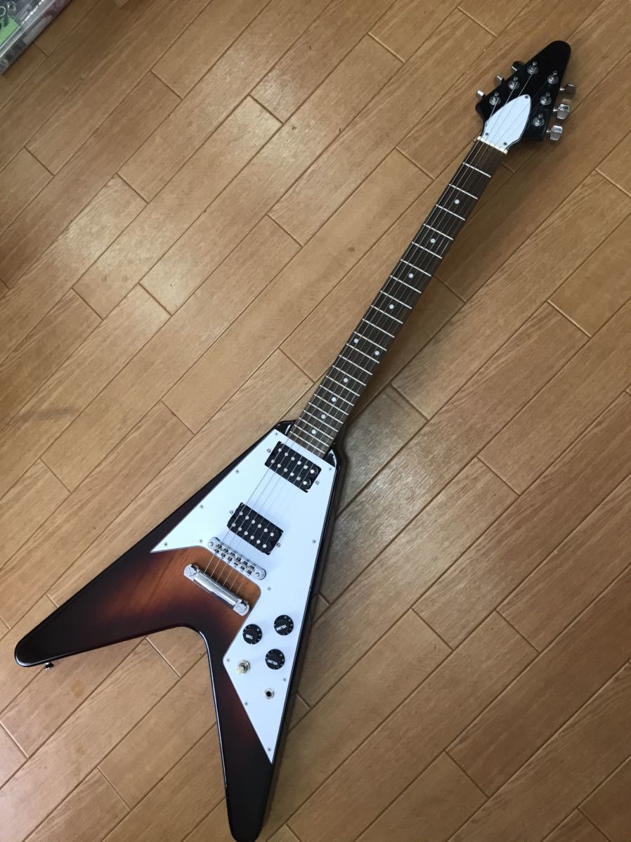フライングVタイプ　エレキギター　サンバースト　自作品 フライングVタイプ エレキギター サンバースト 自作品 ギター