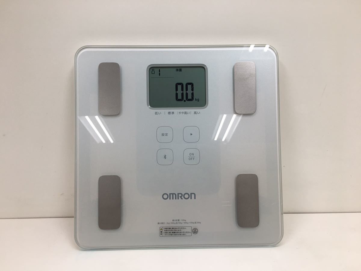 Omron オムロン 体重体組成計 Hbf 228t カラダスキャン シャイニーホワイト の落札情報詳細 ヤフオク落札価格情報 オークフリー スマートフォン版