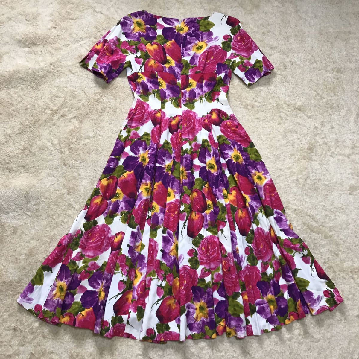 超希少 美品 Christian Dior クリスチャンディオール フラワー 花柄 総柄 レーヨン100 半袖 ロング ワンピース サイズ 9号 ビンテージ の落札情報詳細 ヤフオク落札価格情報 オークフリー スマートフォン版