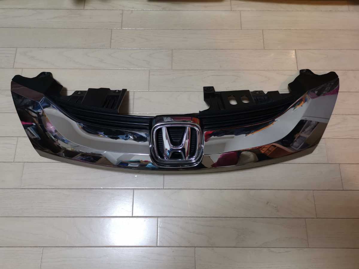 ホンダhondaオデッセイrc前期純正フロントグリル スモークメッキ 破損なし Honda Sensingホンダセンシング対応品 の落札情報詳細 ヤフオク落札価格情報 オークフリー スマートフォン版