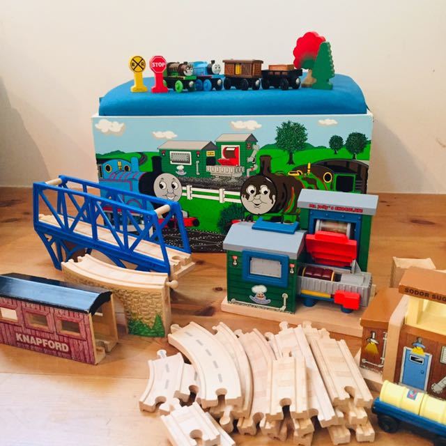 木製トーマス シリーズ ボックス付きチョコレート工場セット きかんしゃトーマス 木製レール の落札情報詳細 ヤフオク落札価格情報 オークフリー スマートフォン版