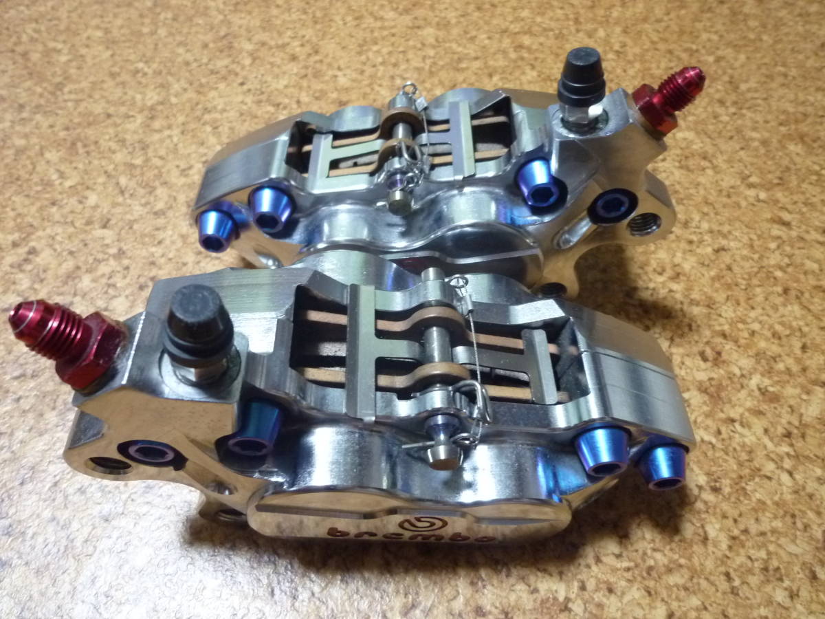 ブレーキキャリパー ブレンボ Brembo 4ポット レーシングキャリパー