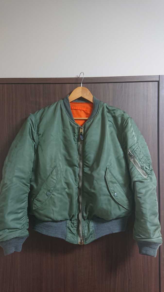 米軍実物 1974年 ALPHA製 MA-1 8279E MEDIUM