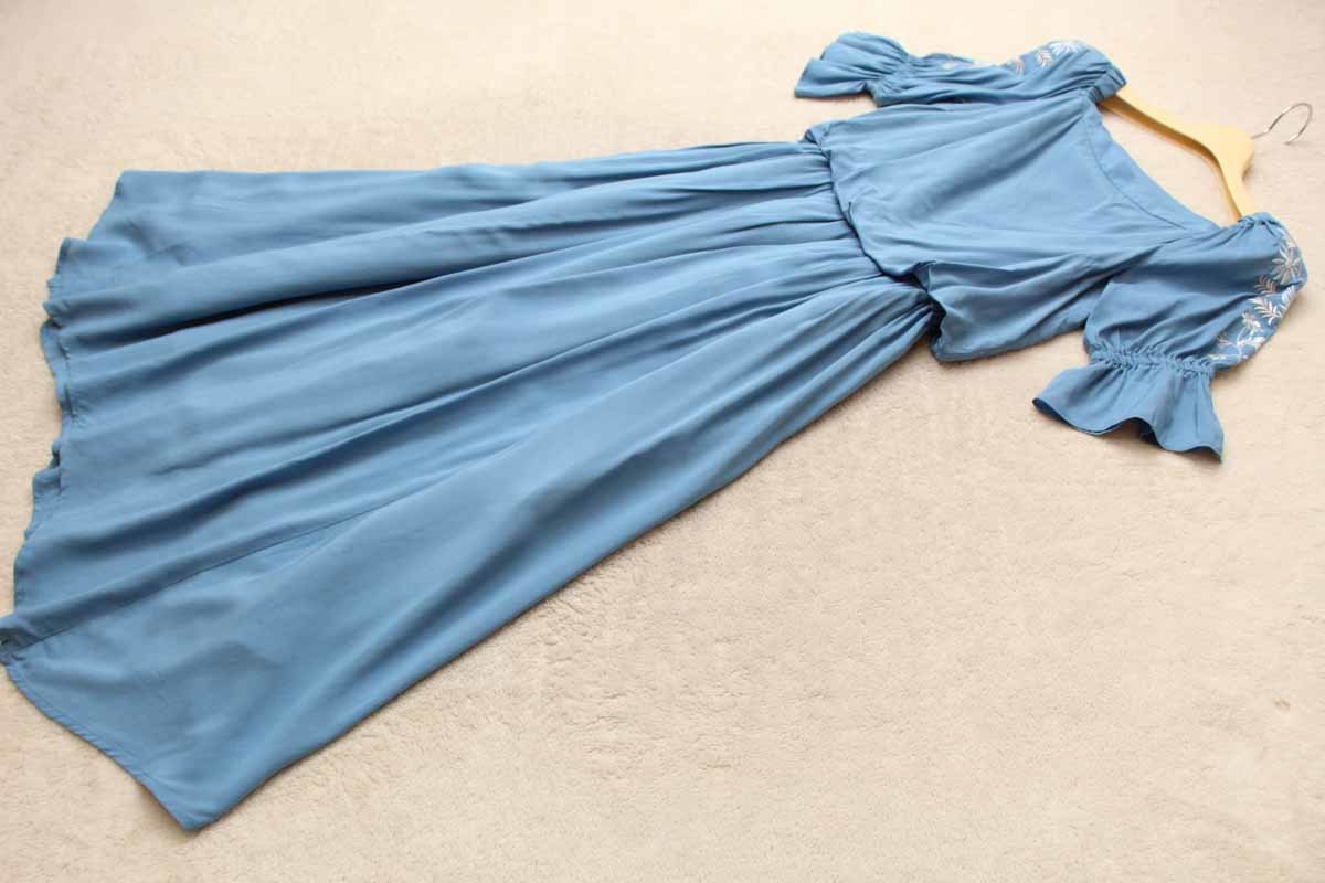 新品 6 377 新品 肩刺繍入りウエストマークスクエアネックワンピース の落札情報詳細 ヤフオク落札価格情報 オークフリー スマートフォン版