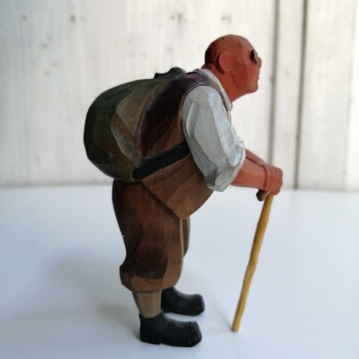 最安値，低価 農民美術 登山 ◯ 木彫り人形 こっぱ人形 人 人物 古い