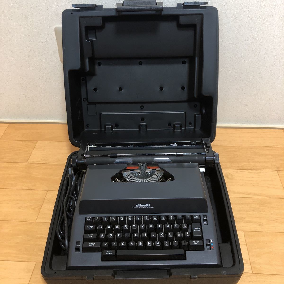 Olivetti タイプライター LETTERA 38 ELECTRIC ①◇olivetti オリベッティ◇タイプライター LETTERA 38