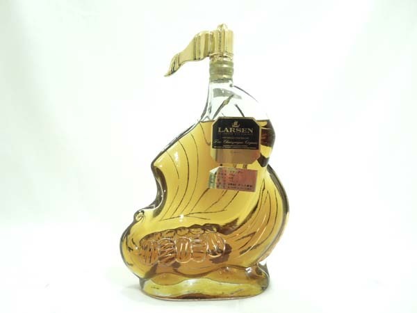ブランデー コニャック ラッセン LARSEN シップ ボトル 700ml 40度