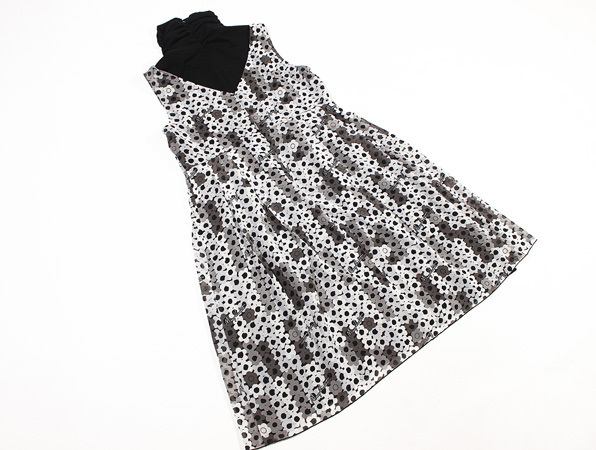 Mary Quant London マリークワント 花柄 シフォン ロゴ ノースリーブ タートル ワンピース の落札情報詳細 ヤフオク落札価格情報 オークフリー スマートフォン版