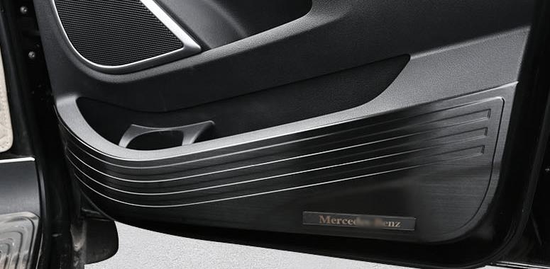 ベンツ Vクラス W447 2016- ドアキックガード ステンレス ドアトリムカバー キックガードマット ブラック 2P ベンツ Vクラス W447 2016- ドアキックガード ステンレス ドアトリム