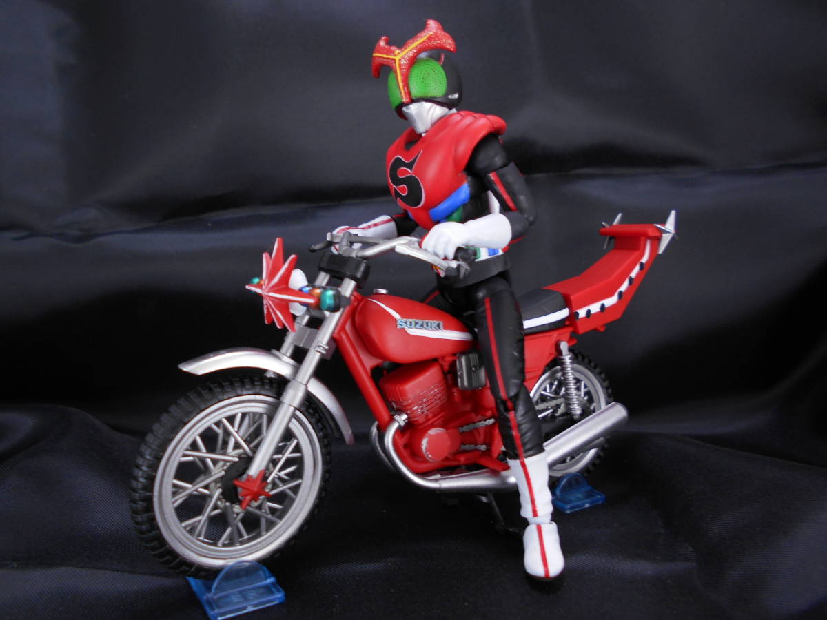 SHODO-X 仮面ライダー 8 ストロンガー チャージアップ カブトロー SHODO-X 仮面ライダー8」仮面ライダーブレイド＆ストロンガー