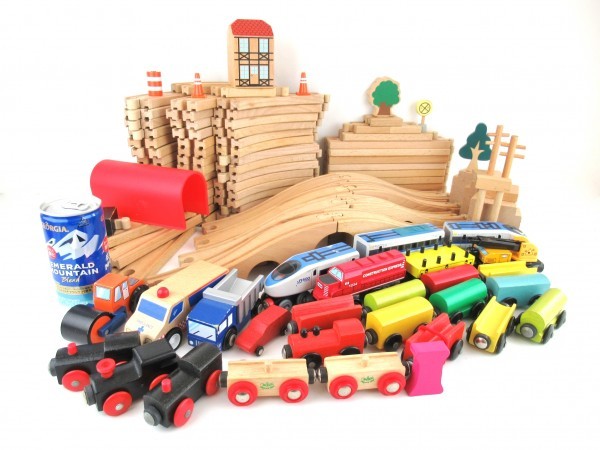 中古 大量まとめ 木製 電車 レール Vilac ヴィラック Geoffrey Inc Clic Clack Toys Ikea 車 新幹線 情景小物 マグネット 知育玩具 0905 053 の落札情報詳細 ヤフオク落札価格情報 オークフリー スマートフォン版
