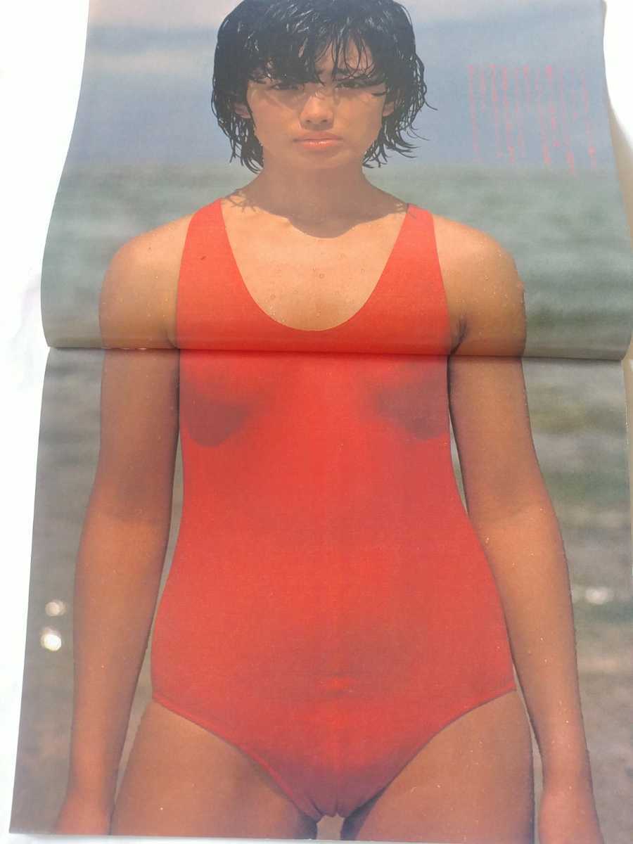 山口百恵 切り抜き11ページ 山口百恵、三浦友和切り抜き11ページ　微笑　愛5年の未公開秘話のすべて