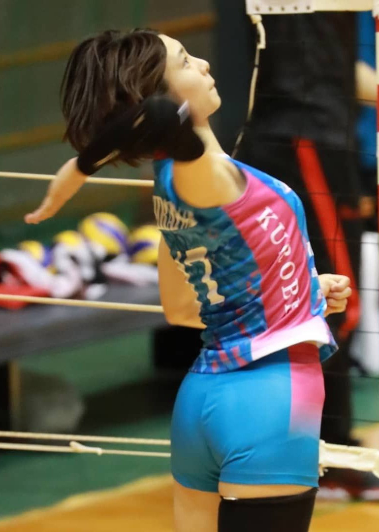 白岩蘭奈直筆サイン入りキーホルダー 群馬グリーンウイングス白岩蘭奈ユニホーム、サイン、メッセージ