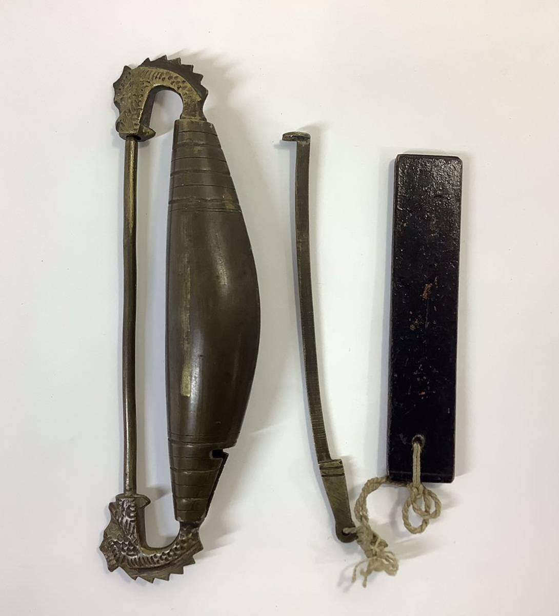 アンティーク 鍵 真鍮製 長さ約14cm 重さ約100g古い鍵 錠前 昔の鍵 骨董収集家より 17 の落札情報詳細 ヤフオク落札価格情報 オークフリー スマートフォン版