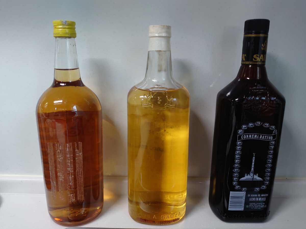 GUSANO ROJO メスカルボール型ガラス メキシコ古酒未開封