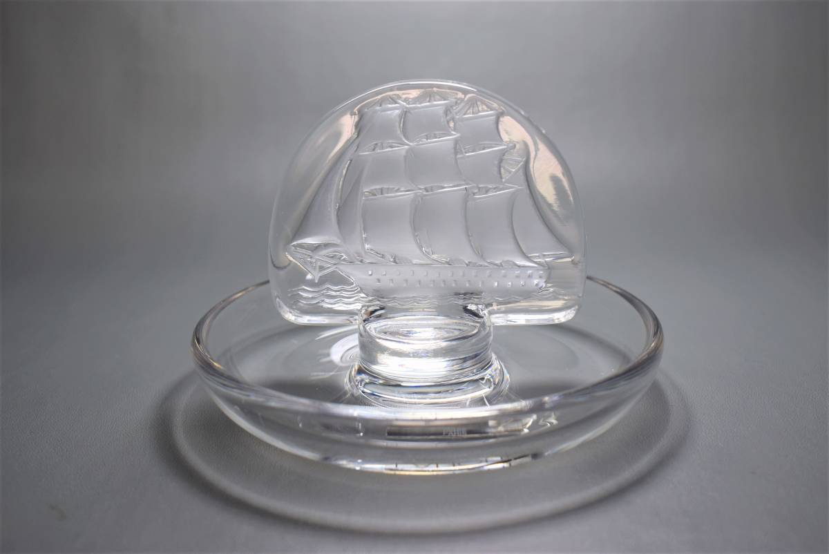 ラリック小物入灰皿