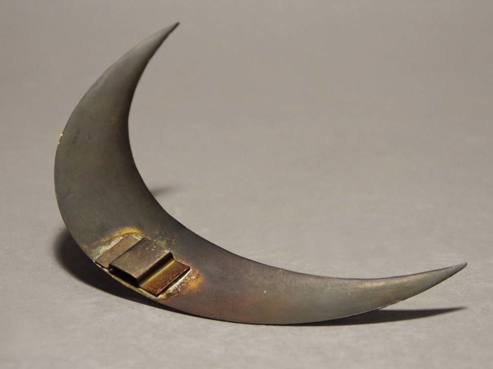 甲冑武具 鉄地 兜 銅製 三日月 前立 骨董品 古美術品 339345