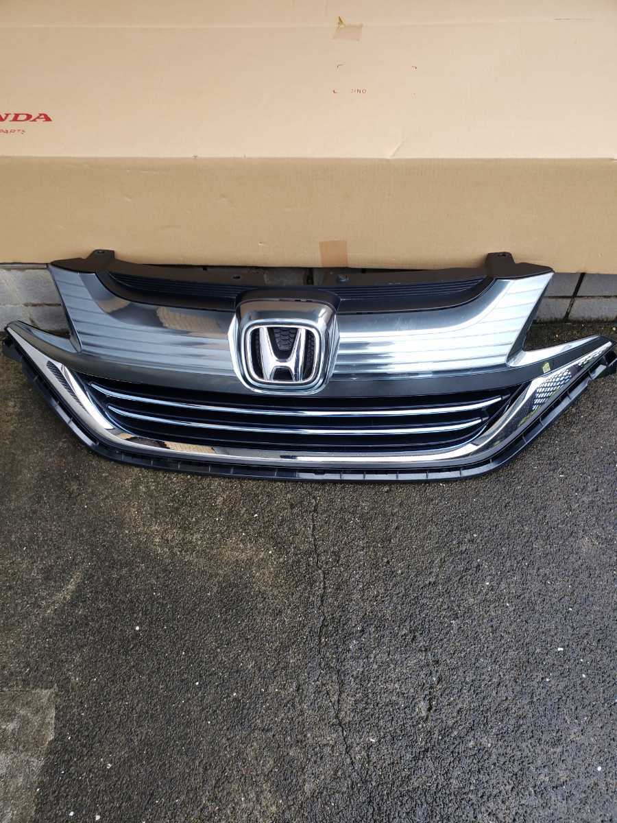 【同梱不可】フリード GB7 フロントグリル ラジエータグリル 701120-TDL-013 未使用 長期在庫品