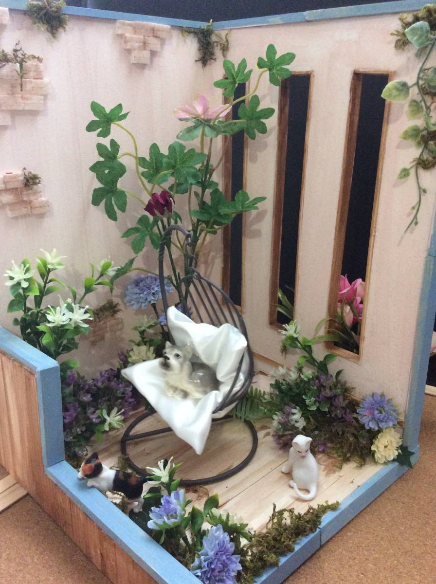 新品 ドールハウス ミニチュアガーデン 初夏の裏庭 ハンギングチェア バラの花壇のある風景 ハンドメイド No 5 09 の落札情報詳細 ヤフオク落札価格情報 オークフリー スマートフォン版