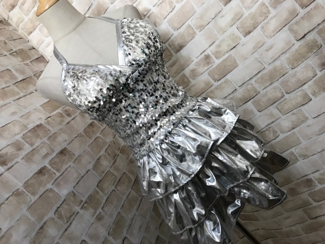 G コスプレ 衣装 ドレスワンピース シルバー スパンコール の落札情報詳細 ヤフオク落札価格情報 オークフリー スマートフォン版