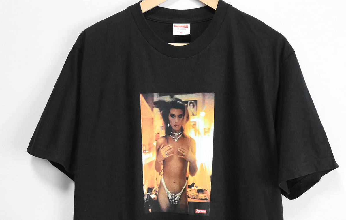 SUPREME ◇18SS Kim in Rhinestone Tee ヌードフォト Tシャツ 黒 M Nan