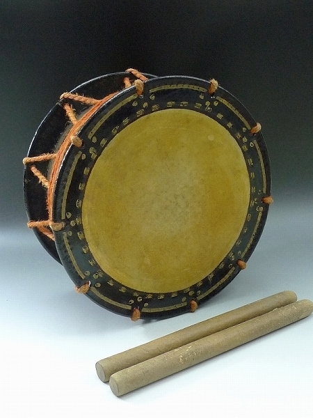 傷や汚れあり 9 和楽器 金蒔絵締太鼓 平太鼓 撥まとめて 狂言歌舞伎能楽雅楽 の落札情報詳細 ヤフオク落札価格情報 オークフリー スマートフォン版