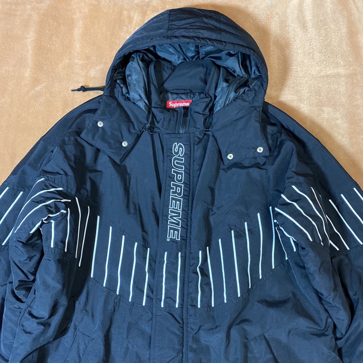 Supreme Pinstripe Panel Sports Parka ベンチ