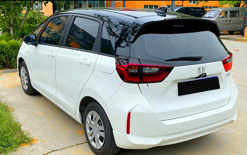 未使用】2020+ ホンダ フィット FIT4 GR テールゲートスポイラー リア