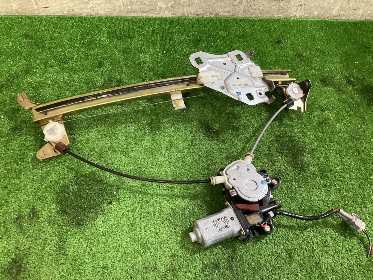 セルシオ30後期 パワーウインドウレギュレータ モーター トヨタ
