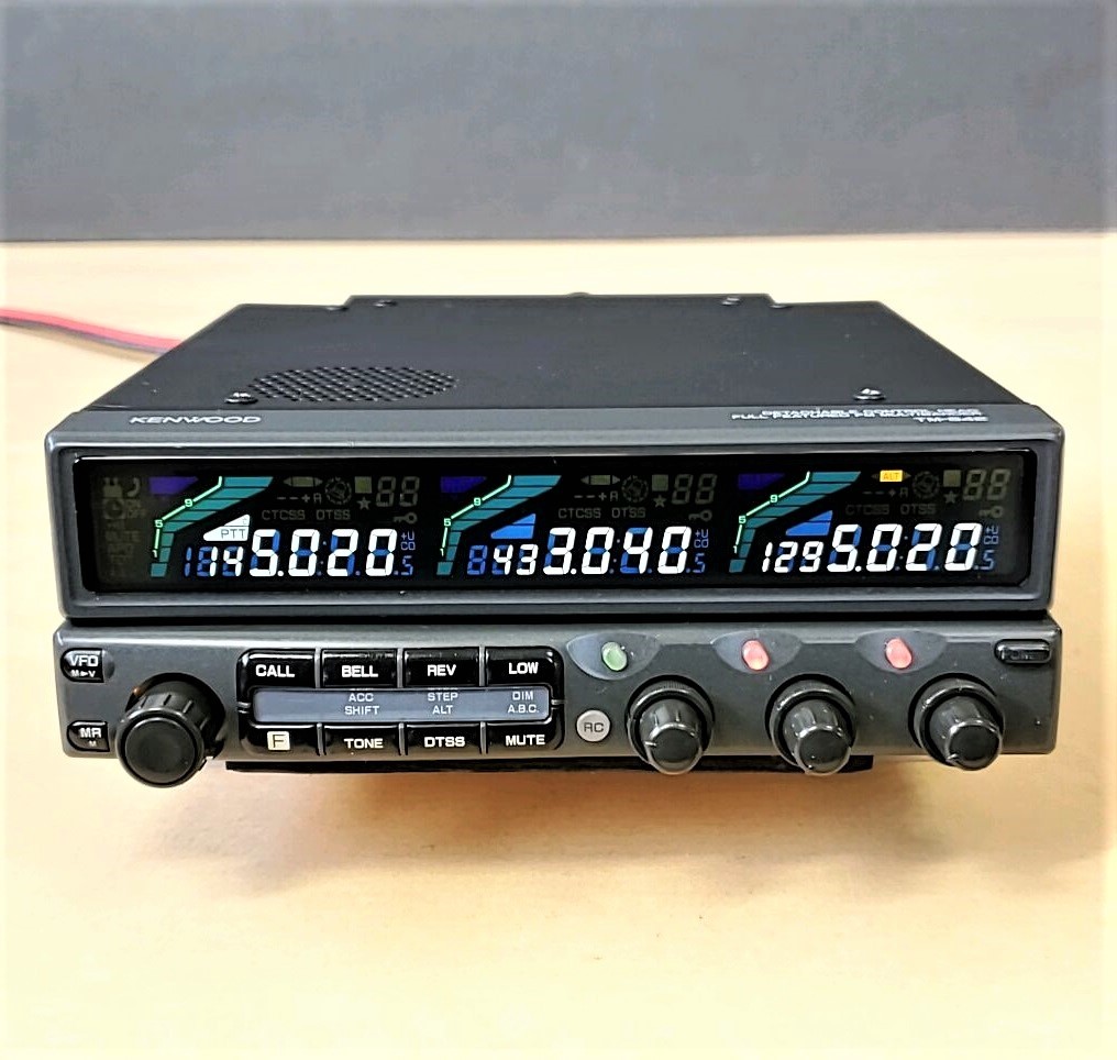 【限定価格セール！】 通電確認済み アマチュア無線機 KENWOOD/ケンウッド TM-833V 430 トランシーバー