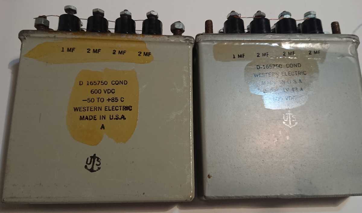 western electricの軍用コンデンサー二個