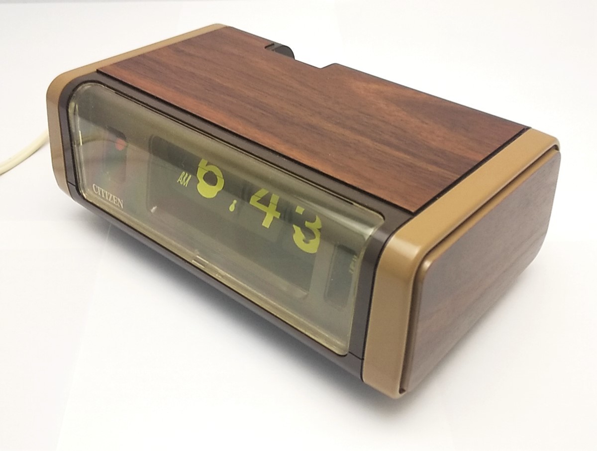 シチズン パタパタ時計 リーフタイム・トワイライト 5RDO20 木目