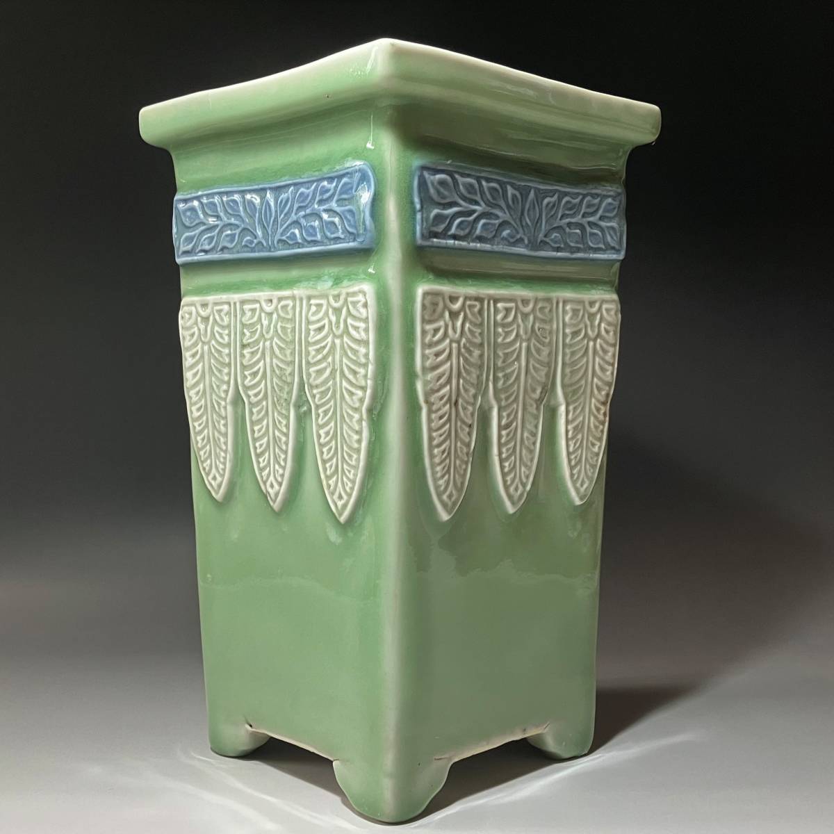 中国 大萬暦年製 八角形深鉢 五本爪龍鳳凰魚紋 時代 1472㌘ 香蘭社『染