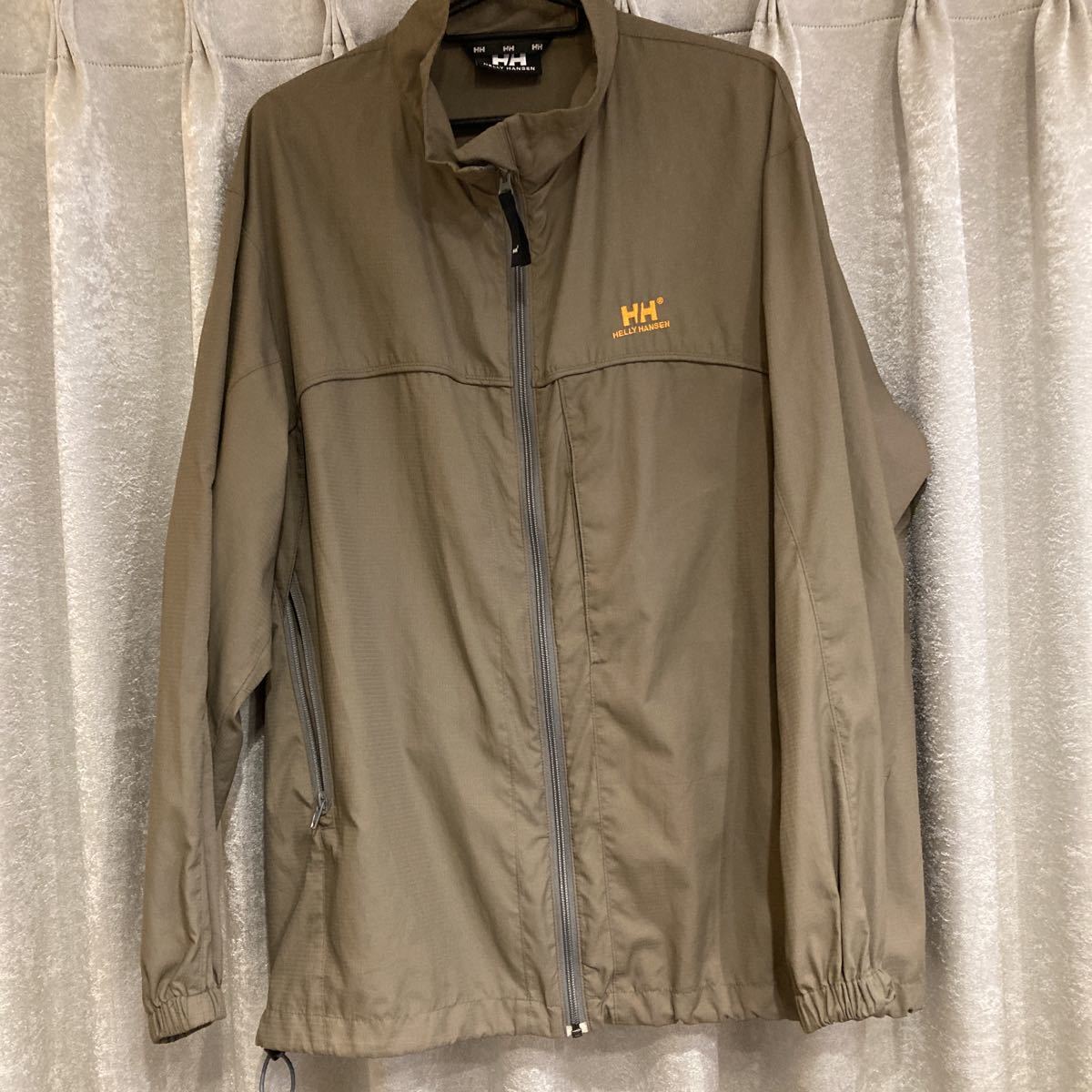 【目立った傷や汚れなし】Helly Hansen ヘリーハンセン ナイロンジャケット メンズXL アウトドア ノースフェイス the