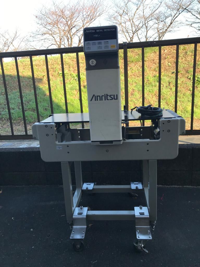 アンリツ製の金属探知機100ボルトベルトコンベア式3万円売り